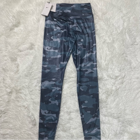 New Nike Dri-FIT One Women's Mid-Rise Camo Leggings DD4559-437 Size Small - Picture 6 of 6